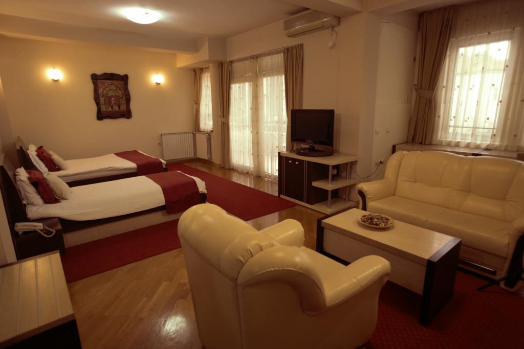 Premier Aparthotel