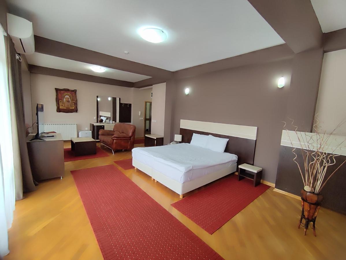 Premier Aparthotel 4*