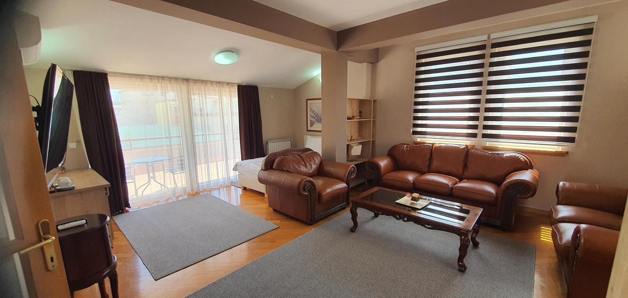 Aparthotel Premier